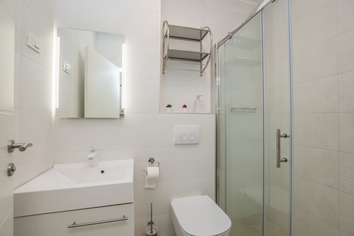 Cittanova, appartamento arredato con vista mare