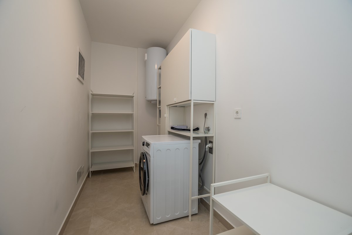 Cittanova, appartamento arredato con vista mare