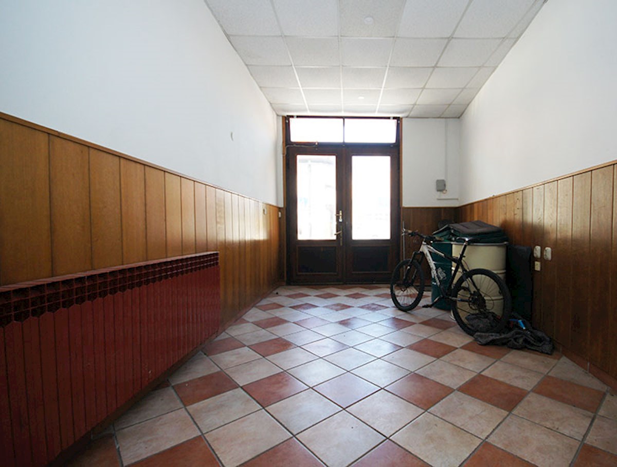 Complesso residenziale-commerciale nel centro di Samobor