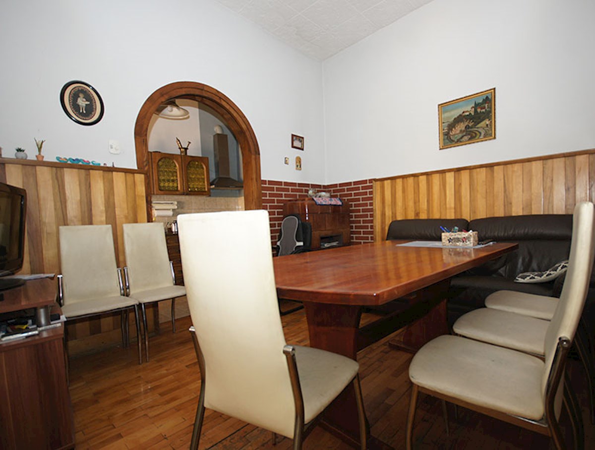 Complesso residenziale-commerciale nel centro di Samobor