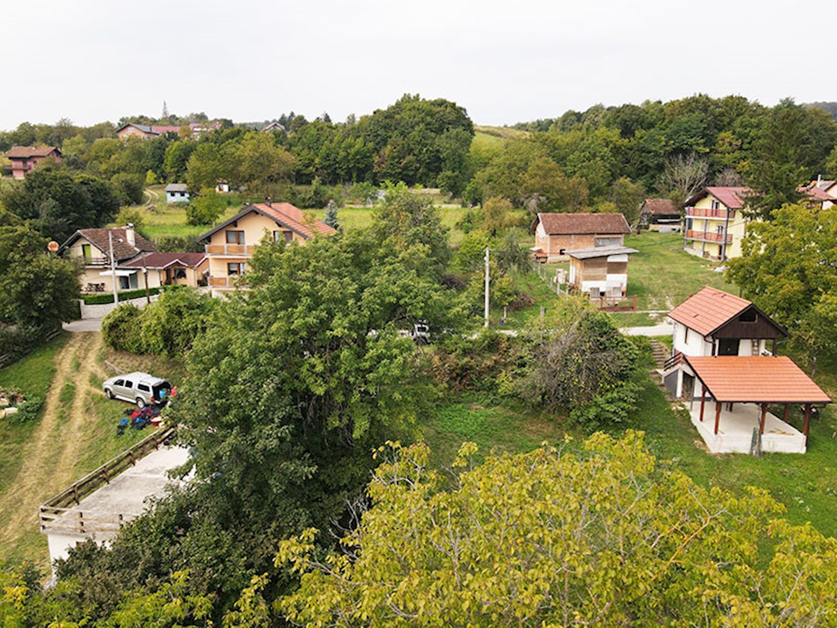 Terreno con splendida vista a Rakovica - Samobor