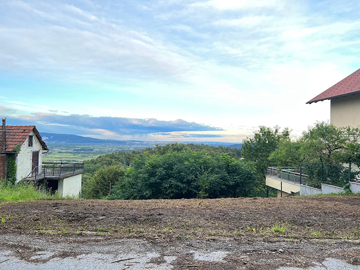 Terreno edificabile - Vrhovčak (Pušine)