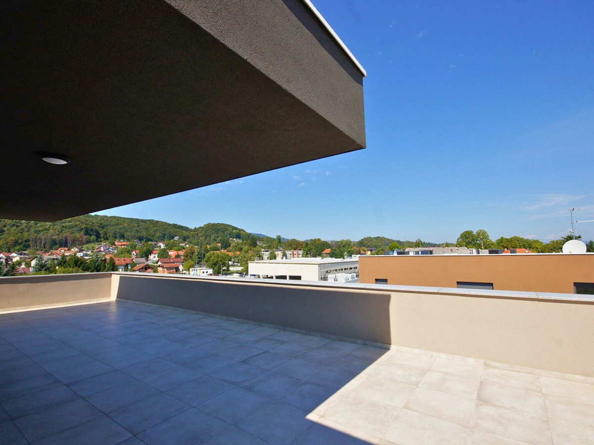 Attico di lusso con quattro camere - nuova costruzione