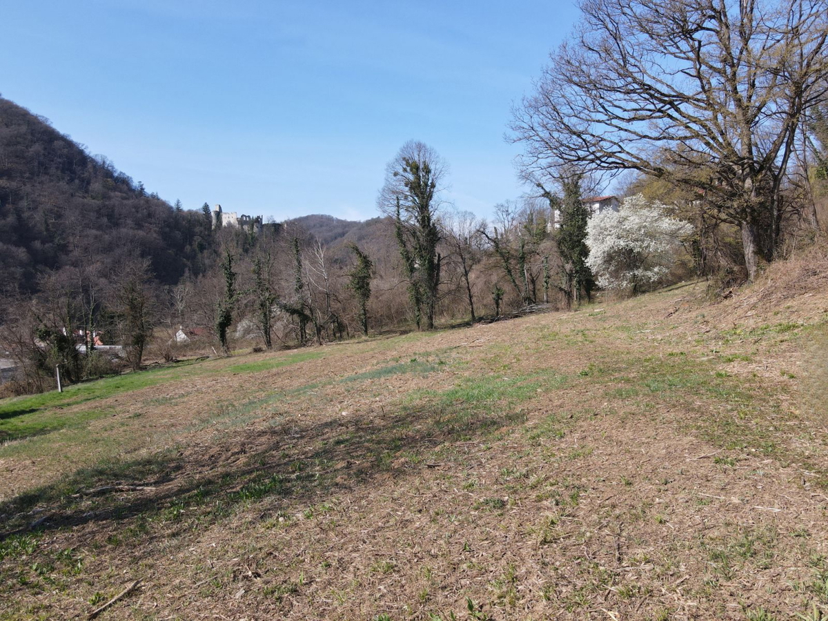 Terreno edificabile nella zona residenziale di Samobor