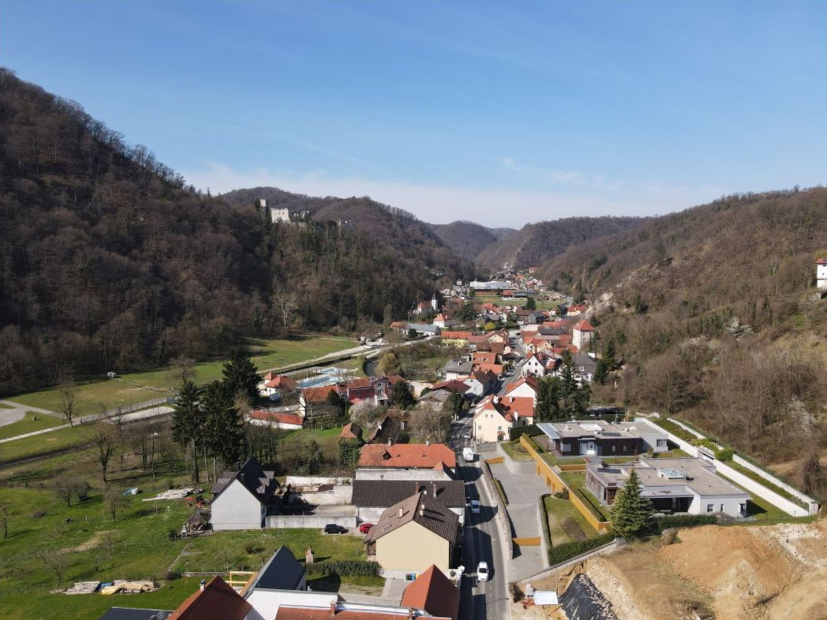 Terreno edificabile nella zona residenziale di Samobor