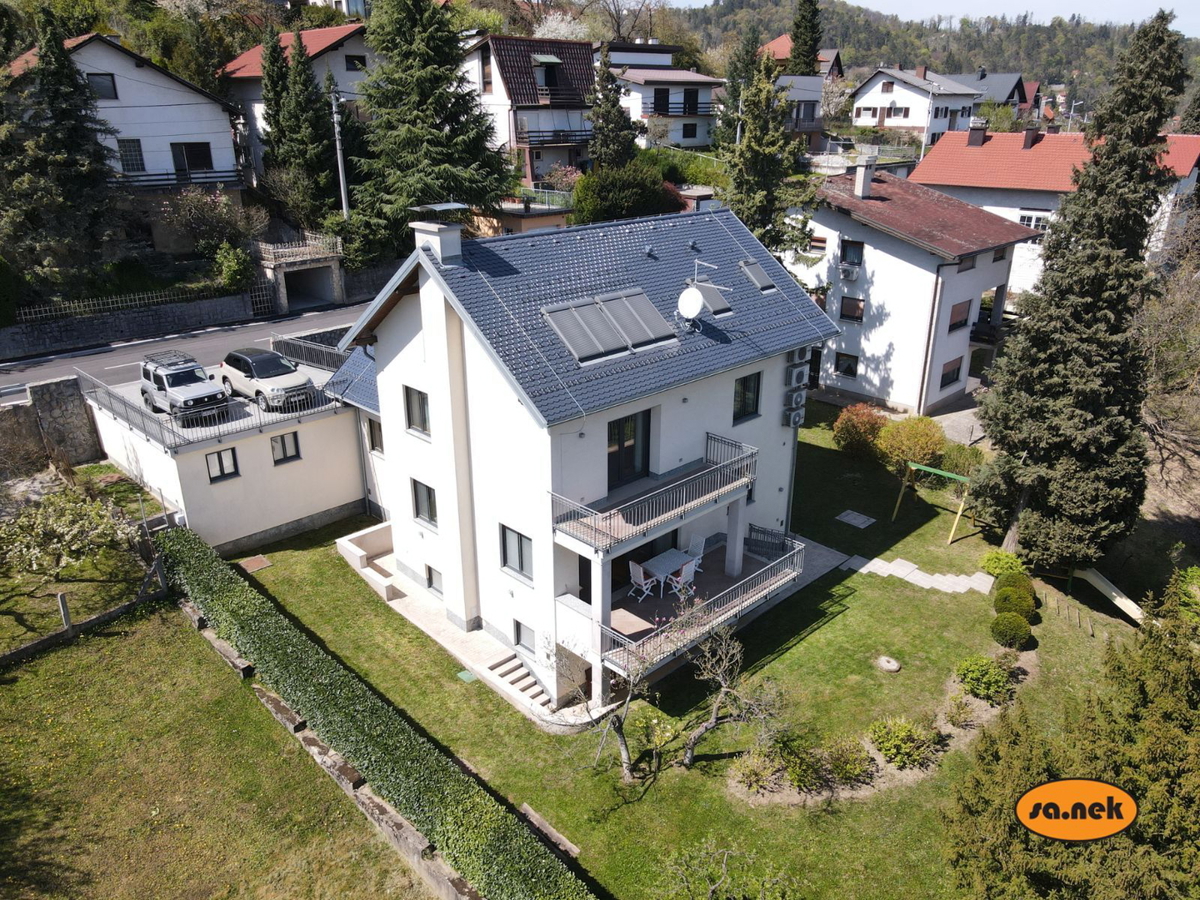 Casa familiare di lusso a Samobor