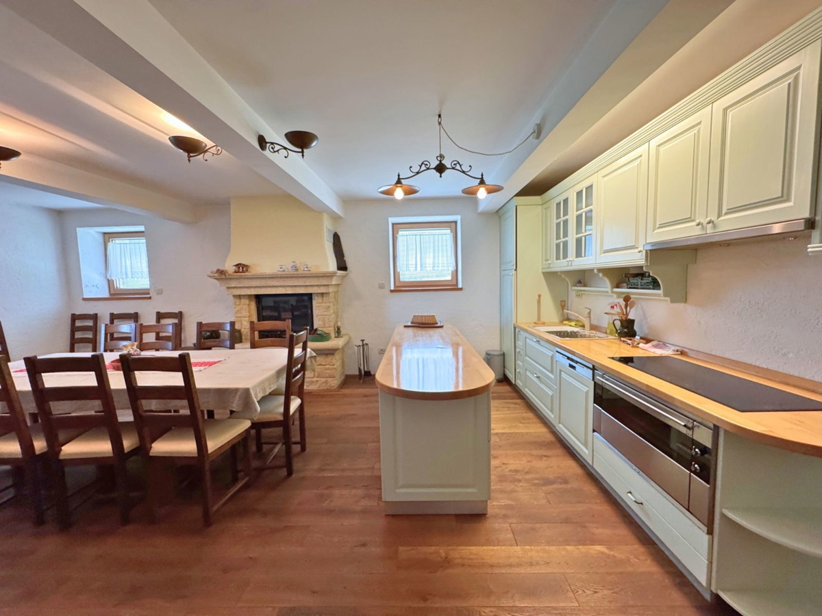 Casa familiare di lusso a Samobor