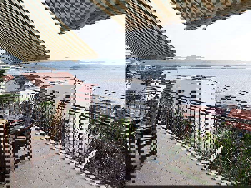 Struttura turistica con sei appartamenti - Komarna (Dubrovačko-neretvanska županija)