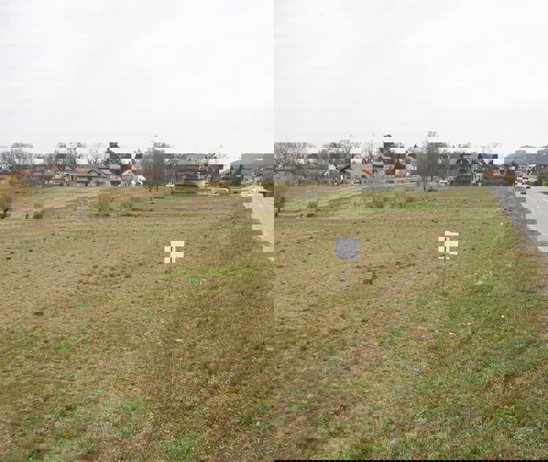 Terreno edificabile a Lug Samoborski