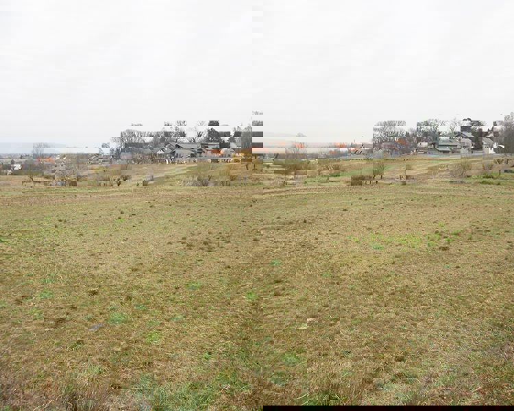 Terreno edificabile a Lug Samoborski