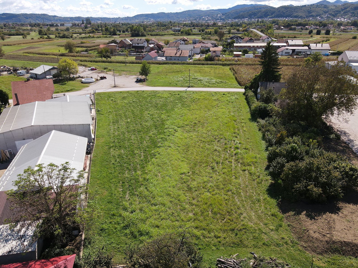 Terreno edificabile ad uso misto