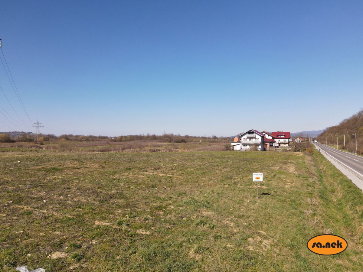 Terreno lungo la strada di Karlovačka