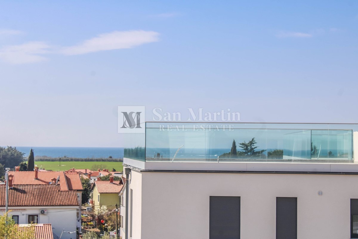 Cittanova - penthouse in una nuova costruzione con una vista fantastica, vicino al mare