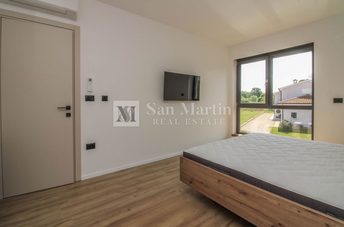 Parenzo, dintorni - appartamento moderno con piscina vicino al mare