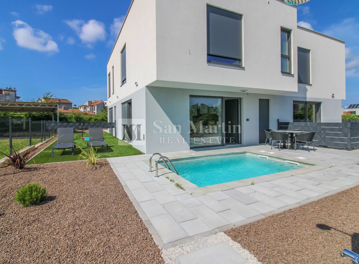 Parenzo, dintorni - appartamento moderno con piscina vicino al mare