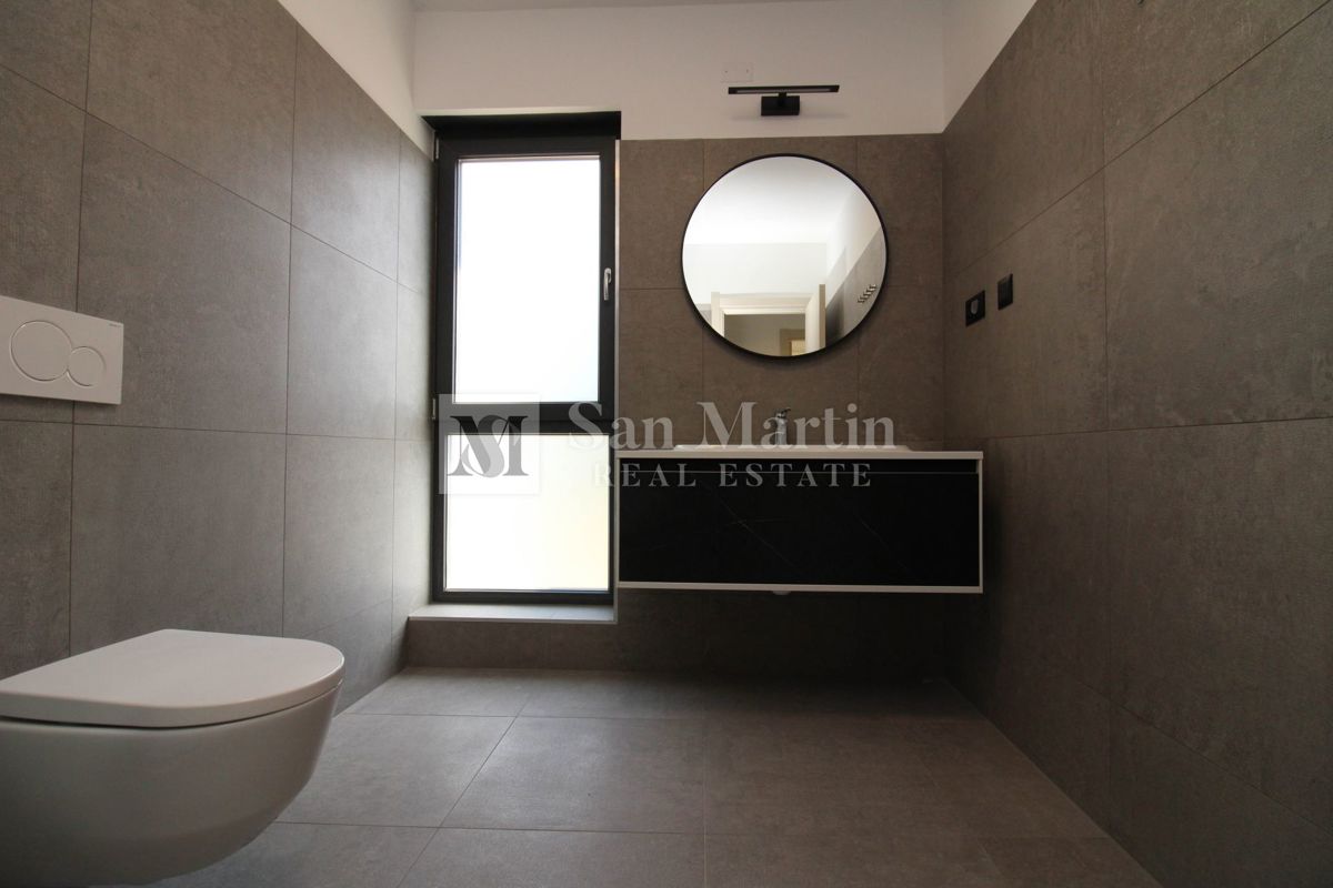 Parenzo, dintorni - appartamento moderno con piscina vicino al mare