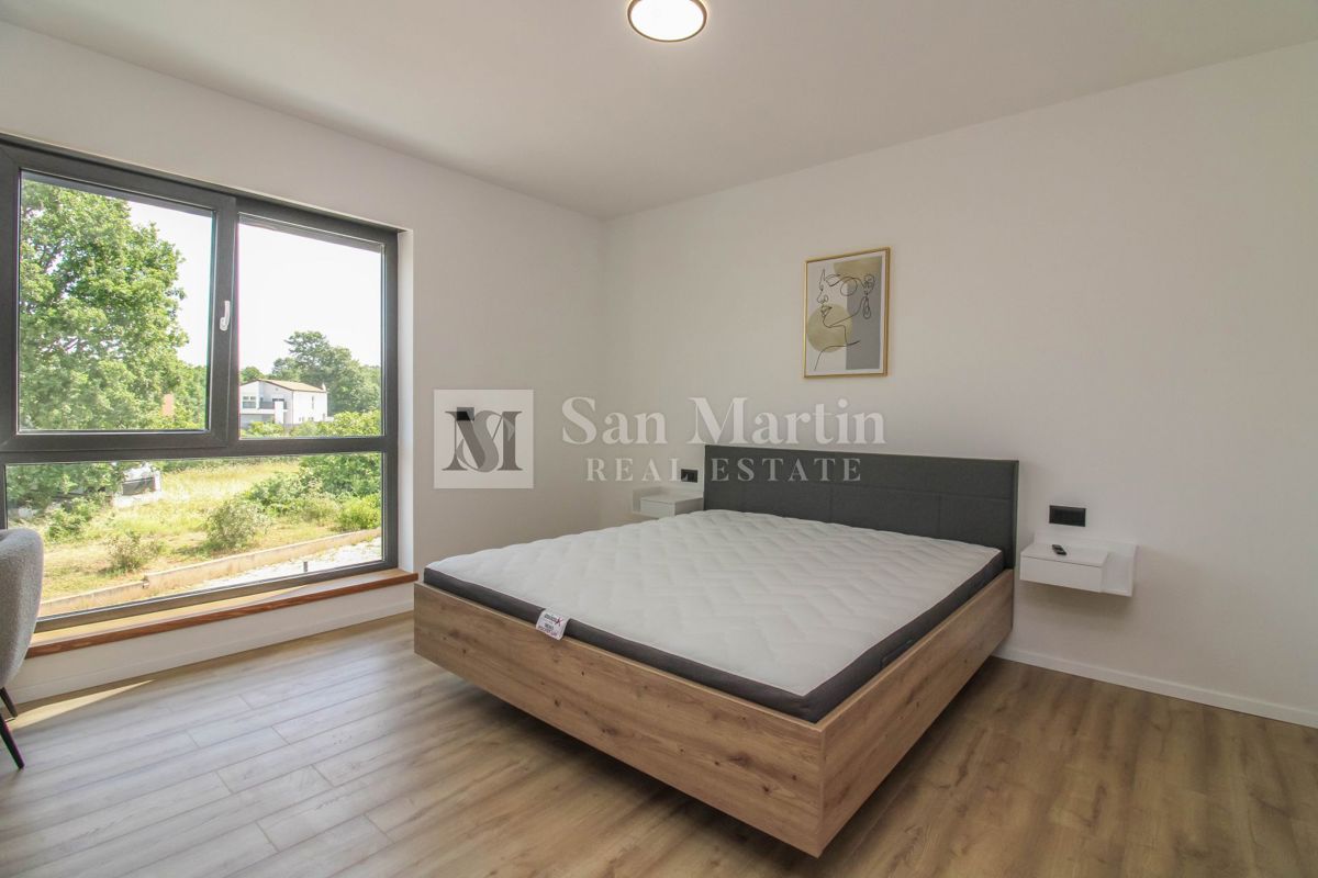 Parenzo, dintorni - appartamento moderno con piscina vicino al mare