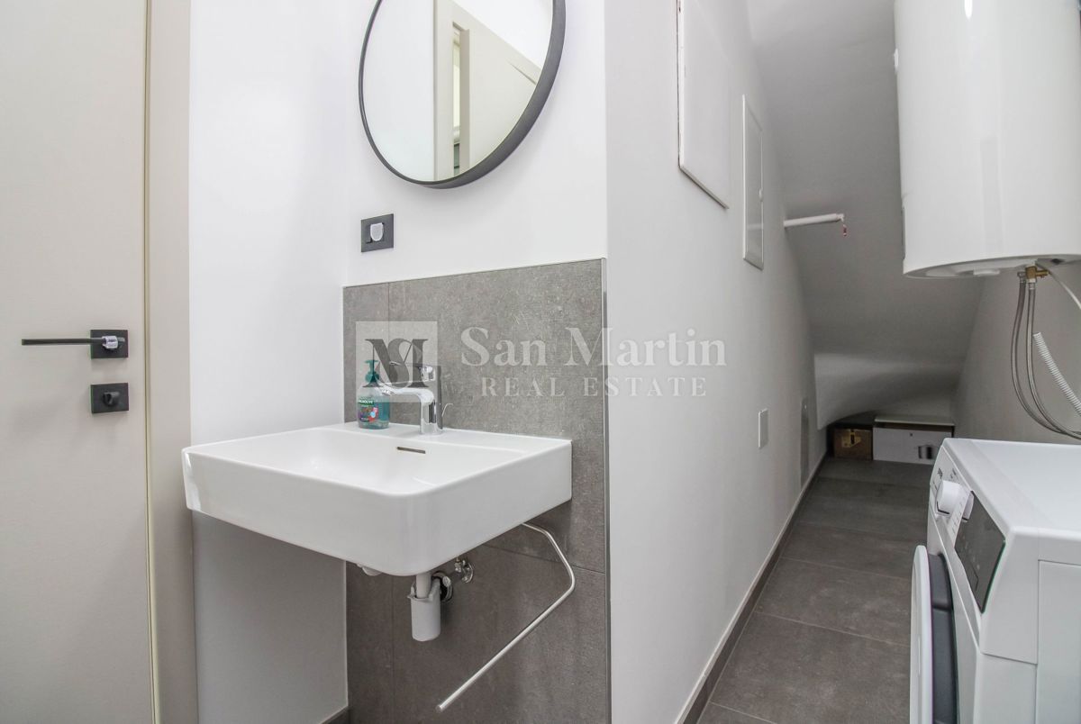 Parenzo, dintorni - appartamento moderno con piscina vicino al mare