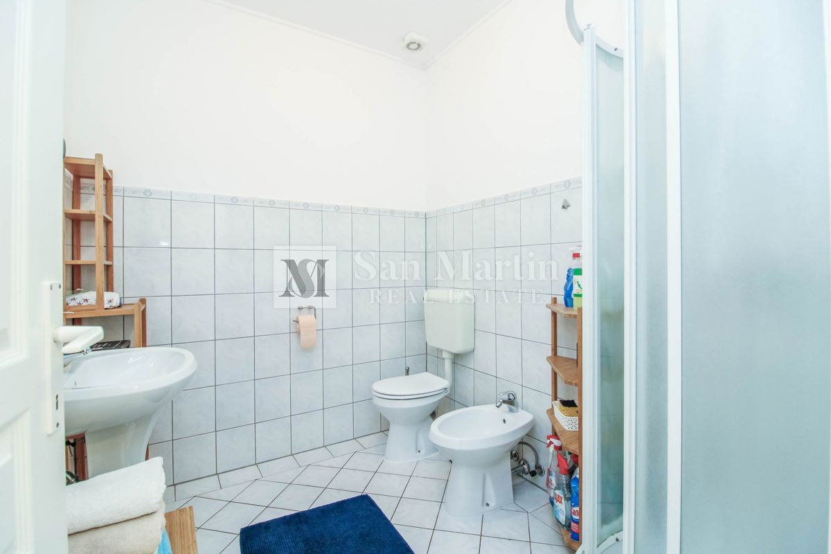 Parenzo, casa con piscina e vista aperta
