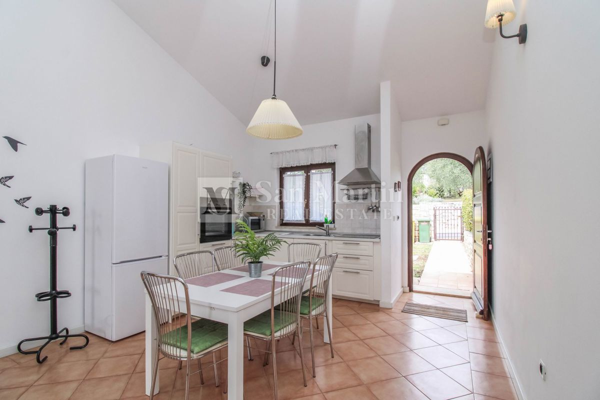 Parenzo, casa con piscina e vista aperta