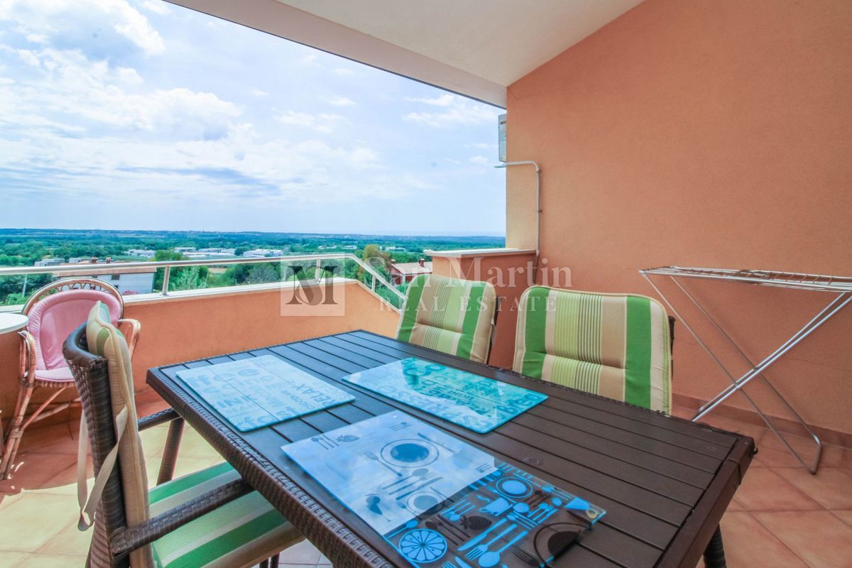 Parenzo, casa con piscina e vista aperta