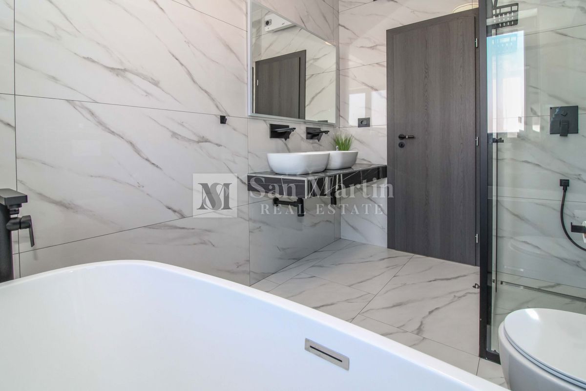 ŽMINJ, Nuova casa al piano terra con piscina