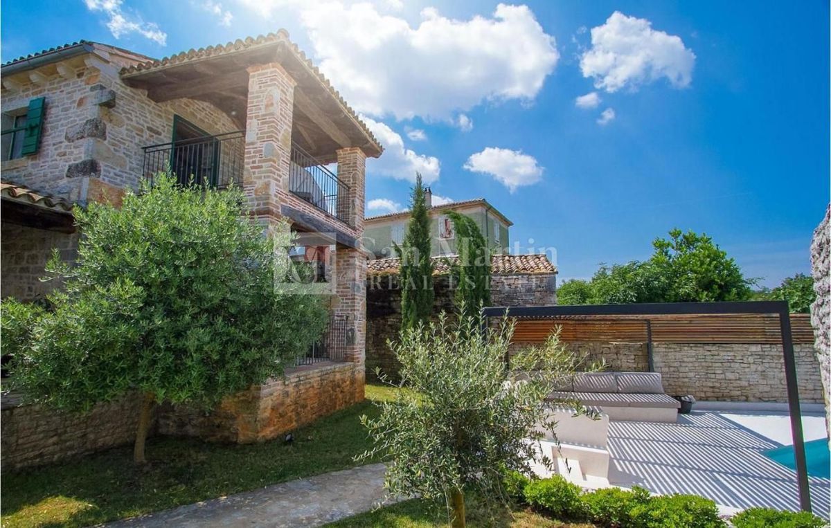 Parenzo, dintorni - Casa in pietra con piscina in un posto tranquillo