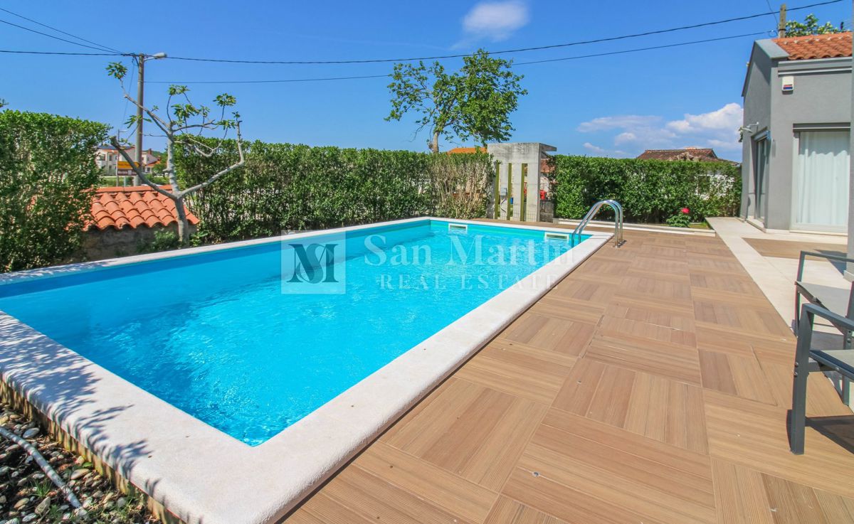 Poreč, dintorni - villa moderna in una zona tranquilla