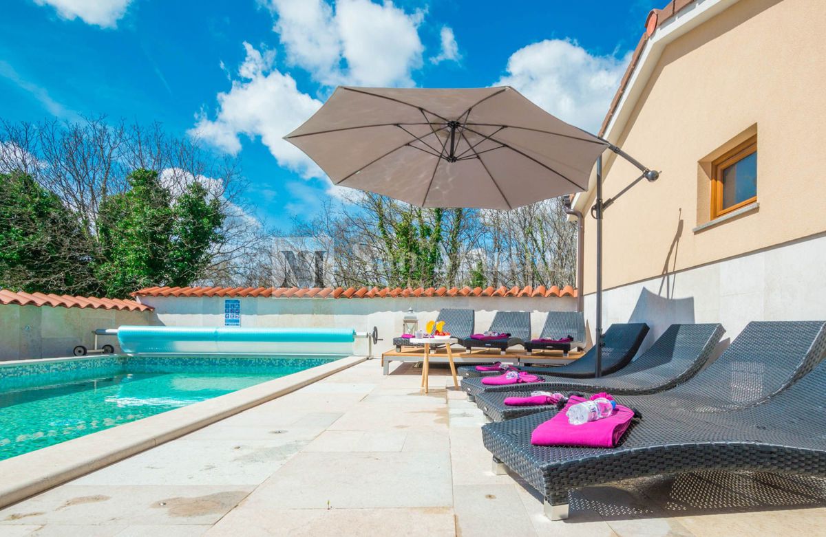 Marčana - casa con piscina riscaldata in ottima posizione