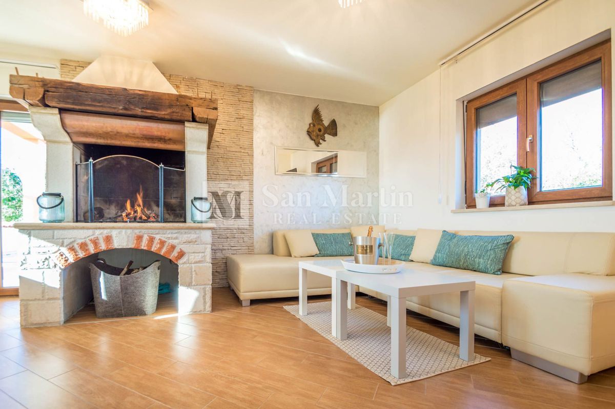 Marčana - casa con piscina riscaldata in ottima posizione