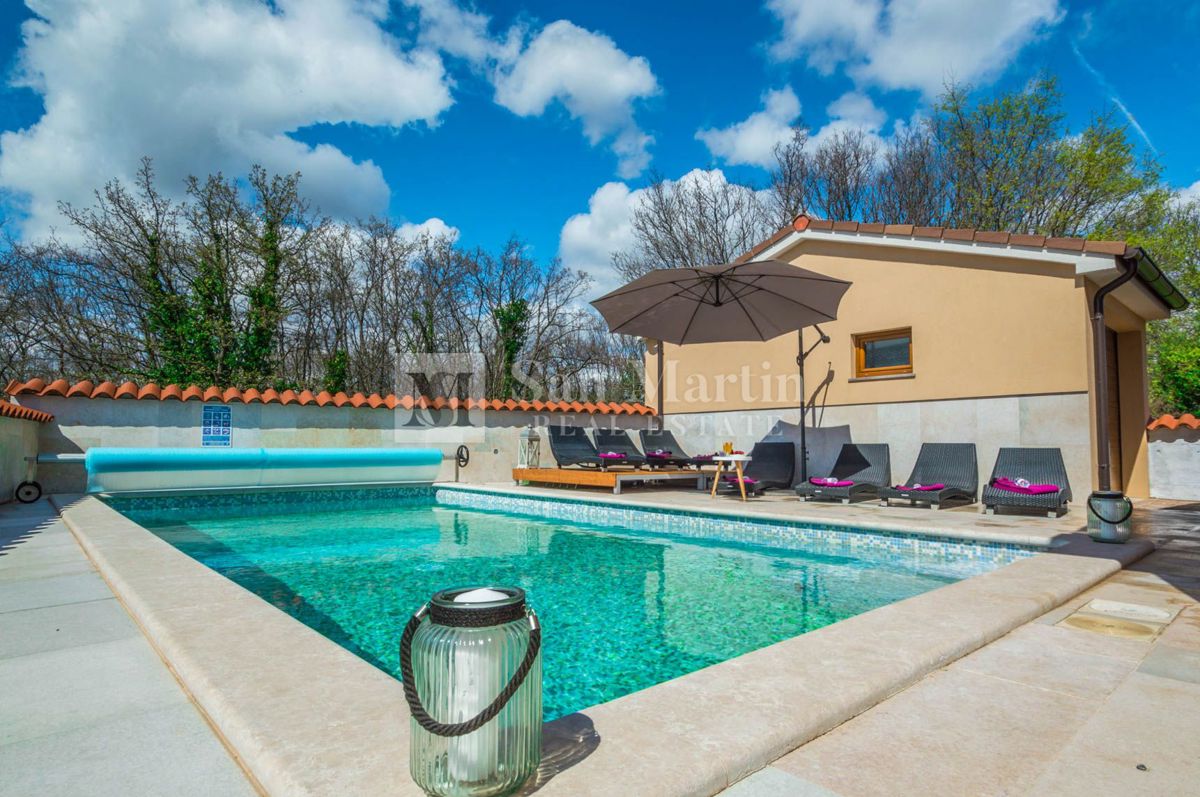 Marčana - casa con piscina riscaldata in ottima posizione