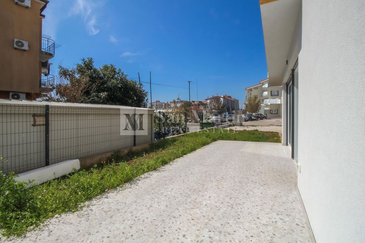 NOVIGRAD, NUOVO APPARTAMENTO PIANO TERRA 2 CAMERE DA LETTO