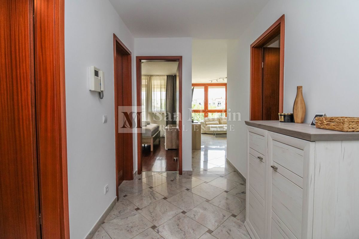 Rovigno, splendido appartamento in centro con garage