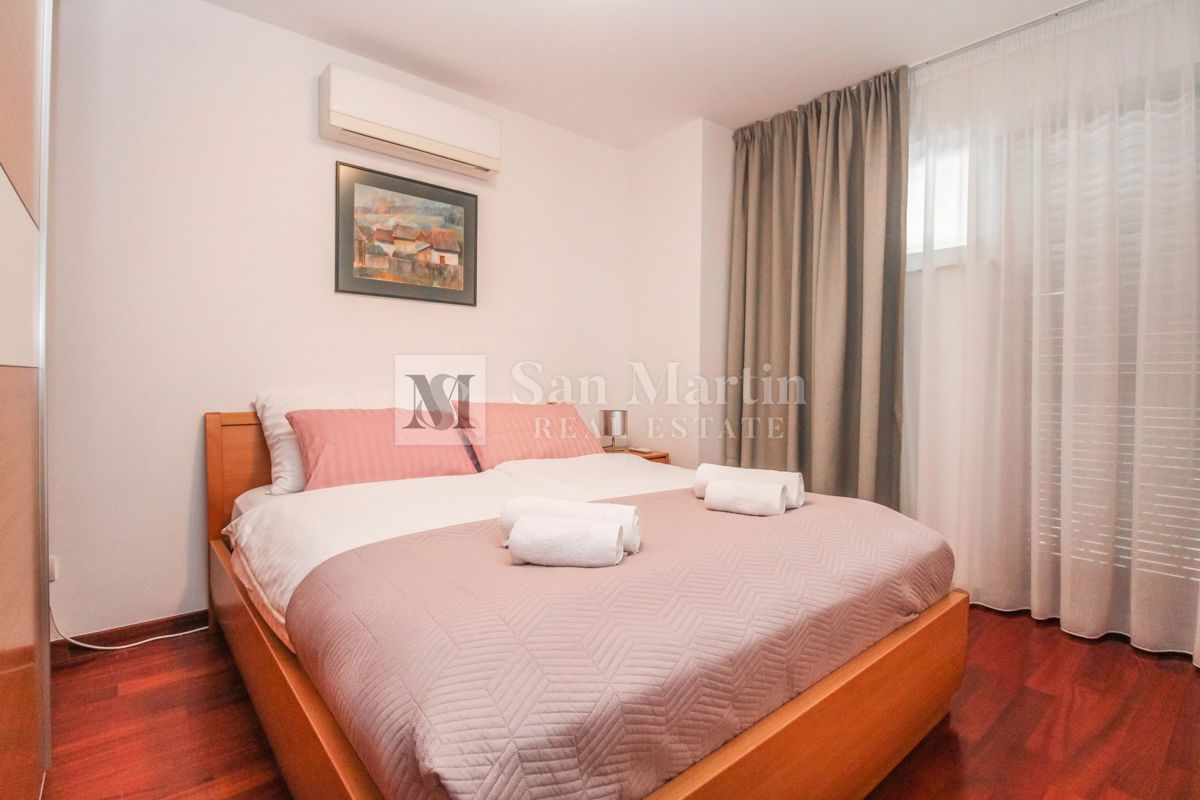 Rovigno, splendido appartamento in centro con garage