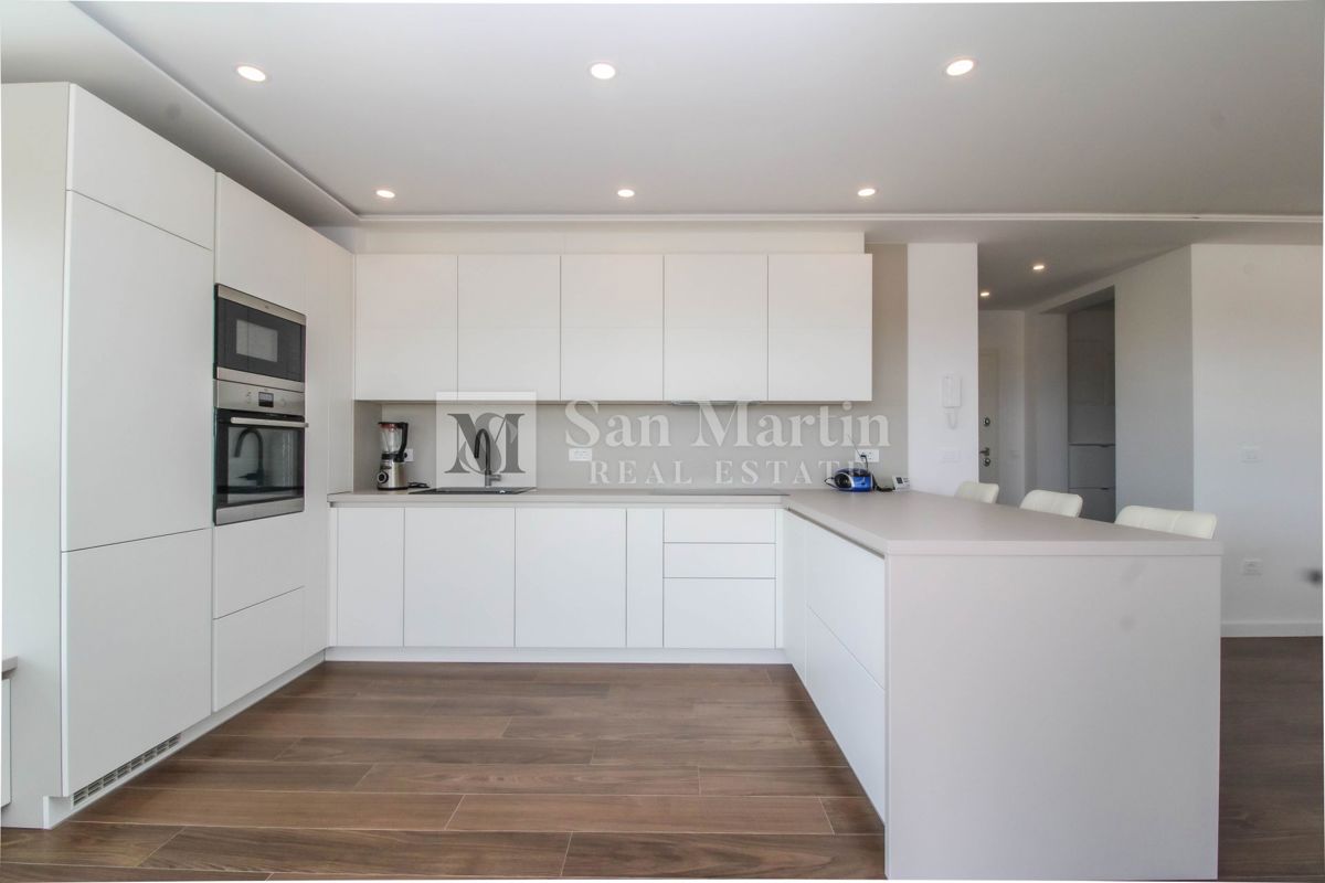 Parenzo, dintorni - appartamento soleggiato e confortevole con vista mare