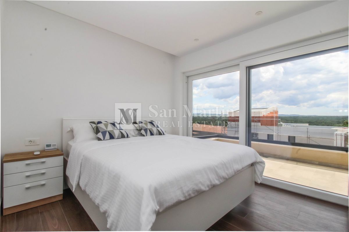 Parenzo, dintorni - appartamento soleggiato e confortevole con vista mare