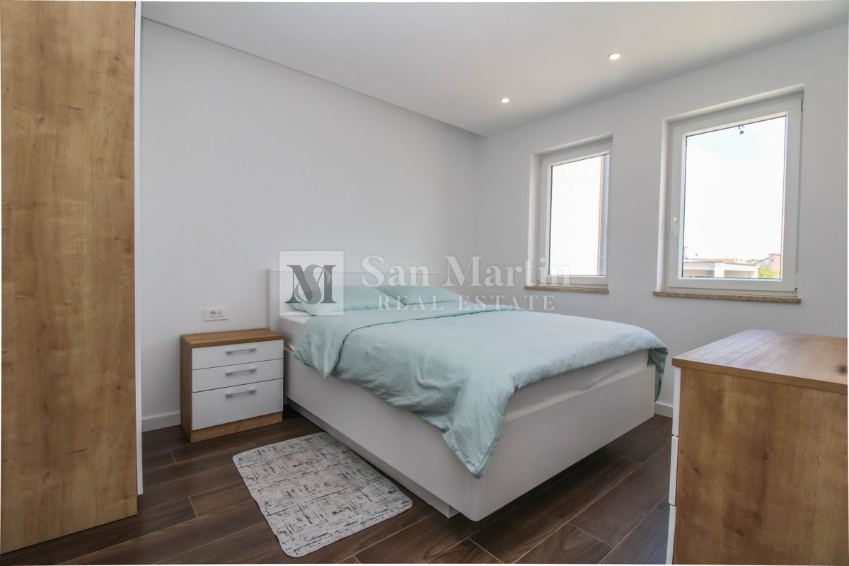 Parenzo, dintorni - appartamento soleggiato e confortevole con vista mare