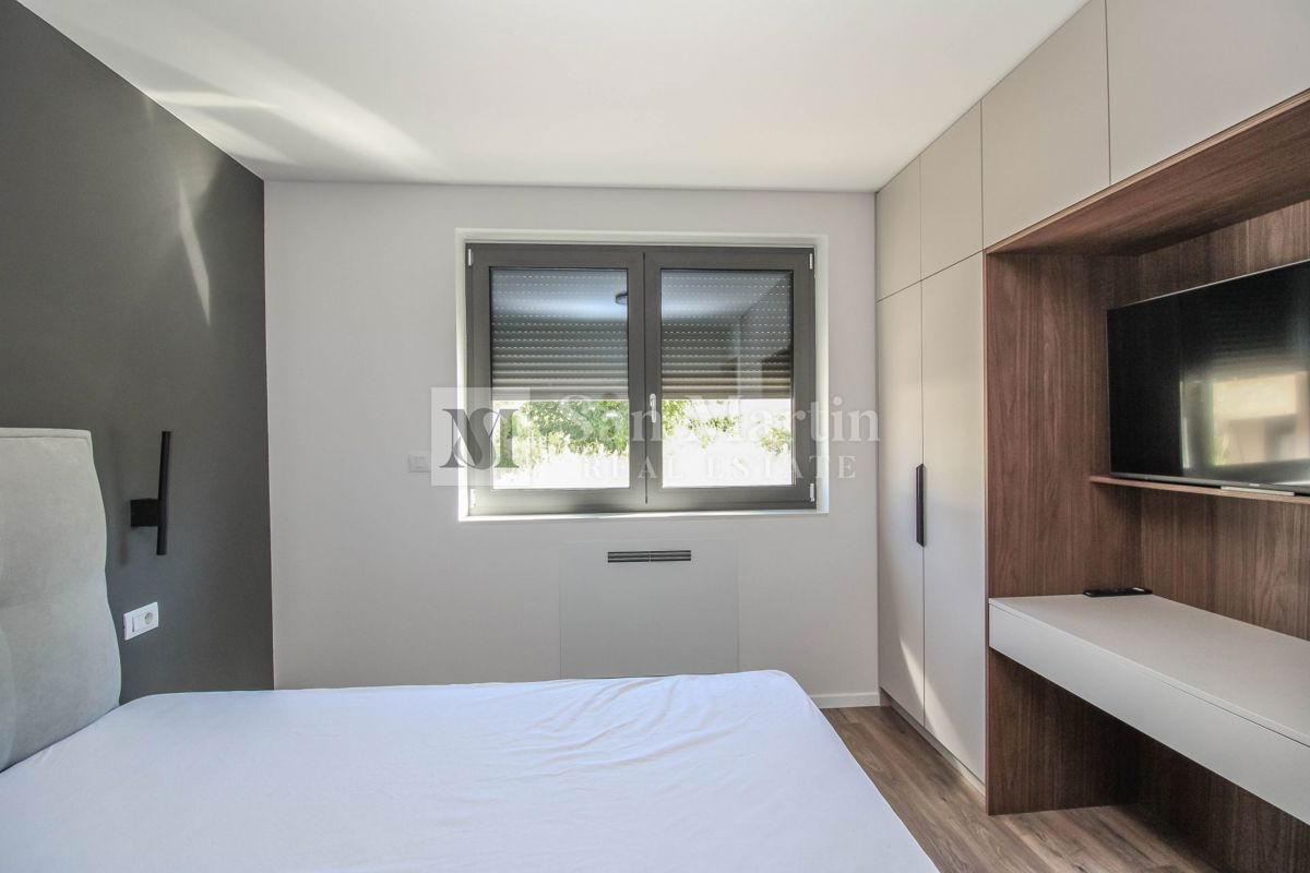 Parenzo - Appartamento al piano terra con piscina - 3 camere da letto