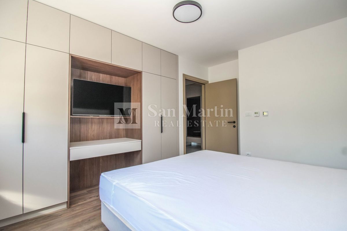 Parenzo - Appartamento al piano terra con piscina - 3 camere da letto