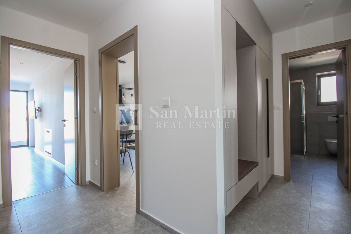 Parenzo - Appartamento al piano terra con piscina - 3 camere da letto