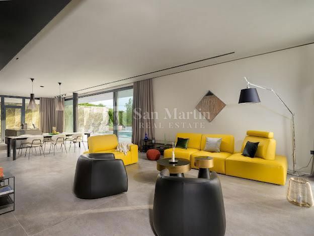 Istria, Grisignana – Moderna casa di design ai margini del paese