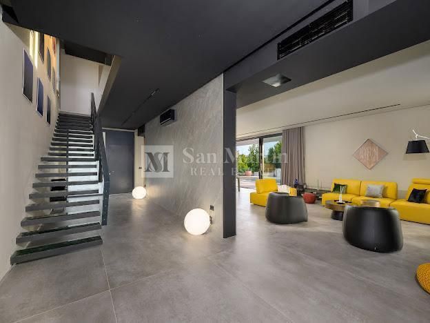 Istria, Grisignana – Moderna casa di design ai margini del paese