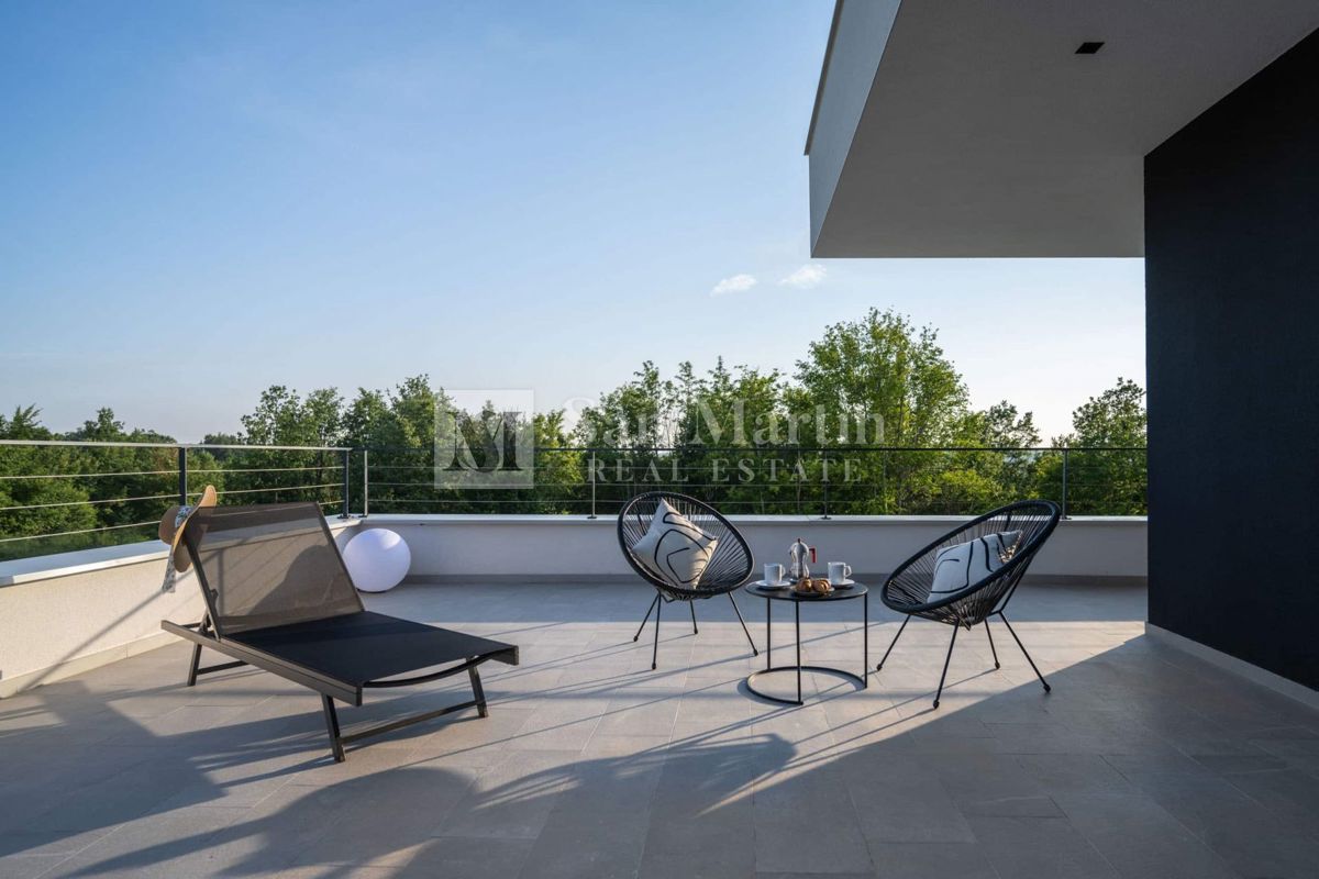 Istria, Grisignana – Moderna casa di design ai margini del paese