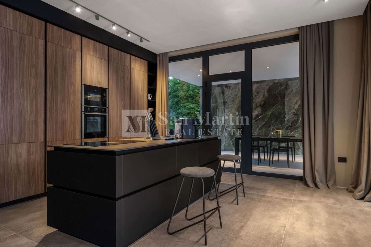 Istria, Grisignana – Moderna casa di design ai margini del paese