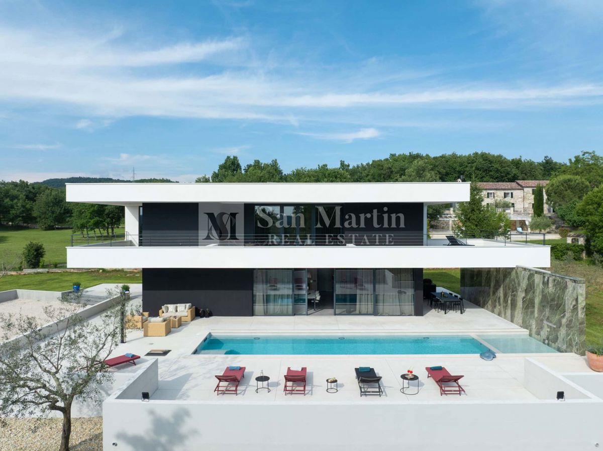 Istria, Grisignana – Moderna casa di design ai margini del paese