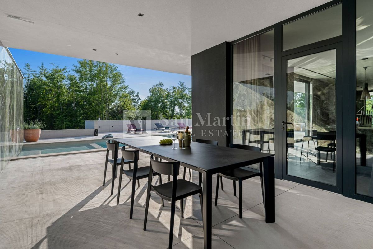 Istria, Grisignana – Moderna casa di design ai margini del paese