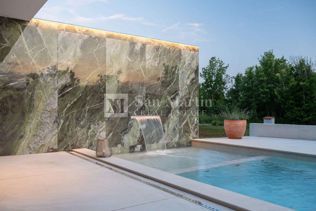 Istria, Grisignana – Moderna casa di design ai margini del paese