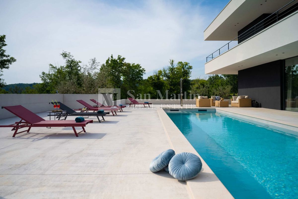 Istria, Grisignana – Moderna casa di design ai margini del paese