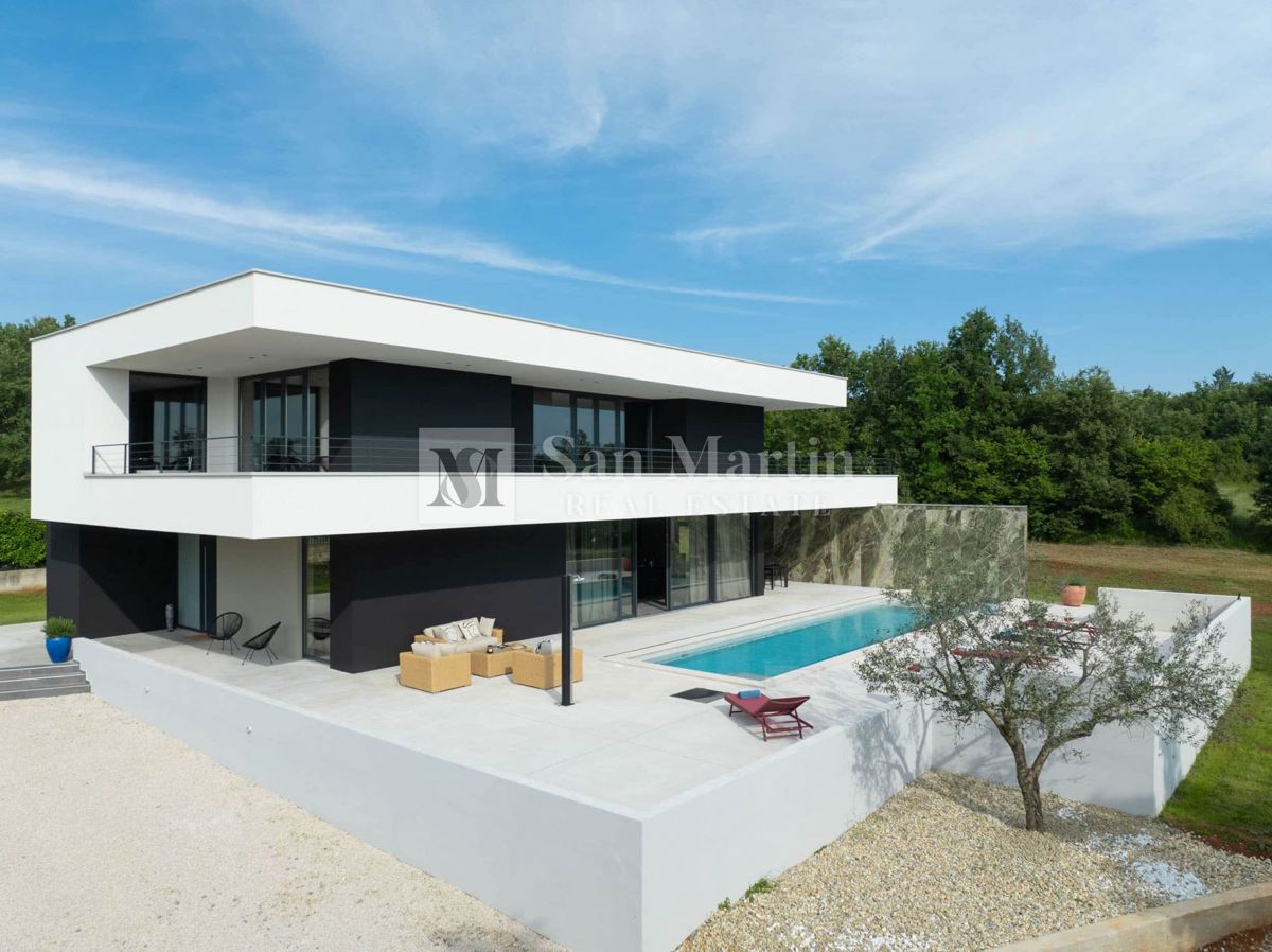 Istria, Grisignana – Moderna casa di design ai margini del paese