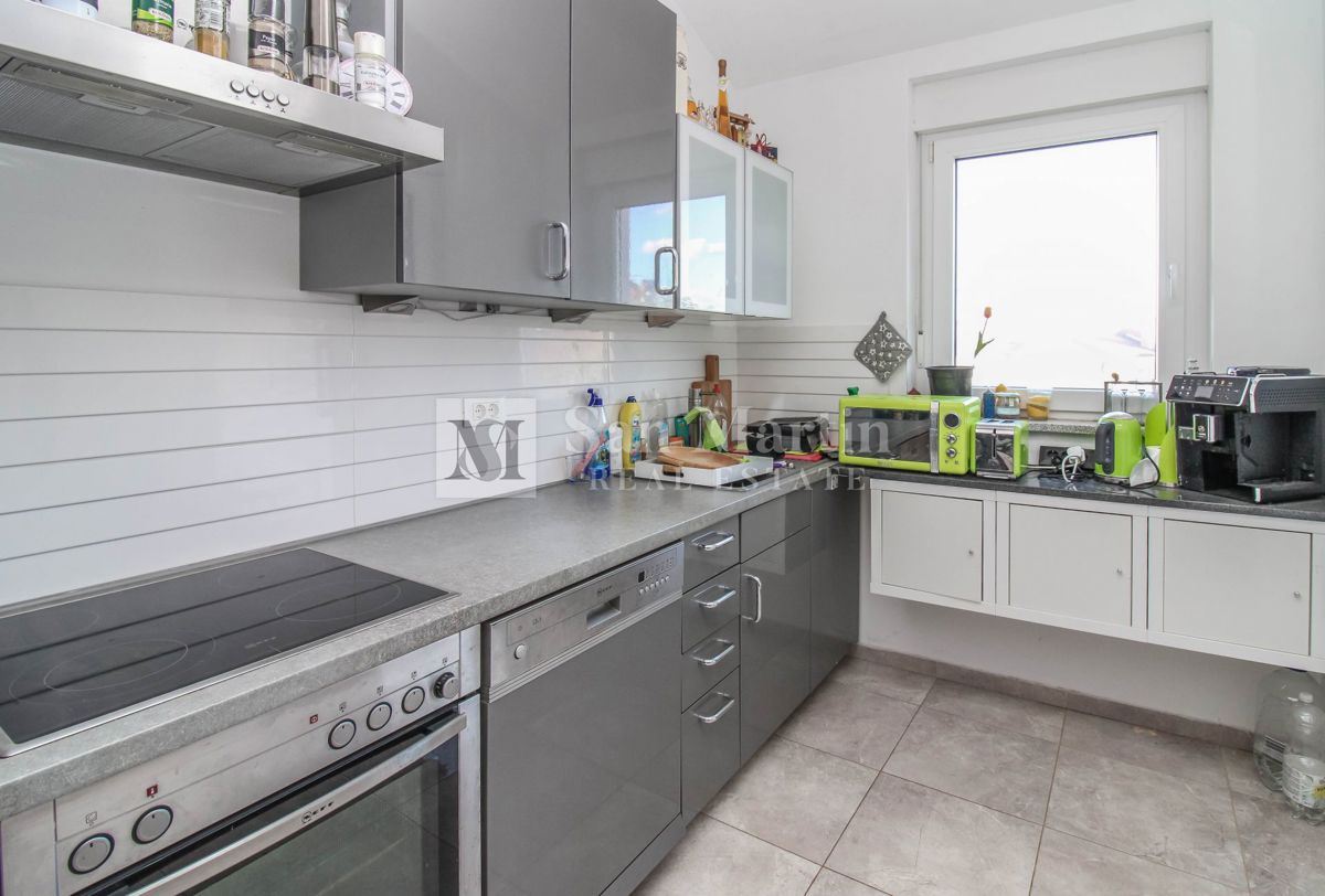 POREČ, Appartamento con 2 camere da letto vicino al mare